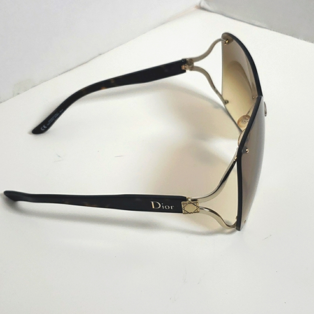 Dior Sunglasses - Picture 2 of 5